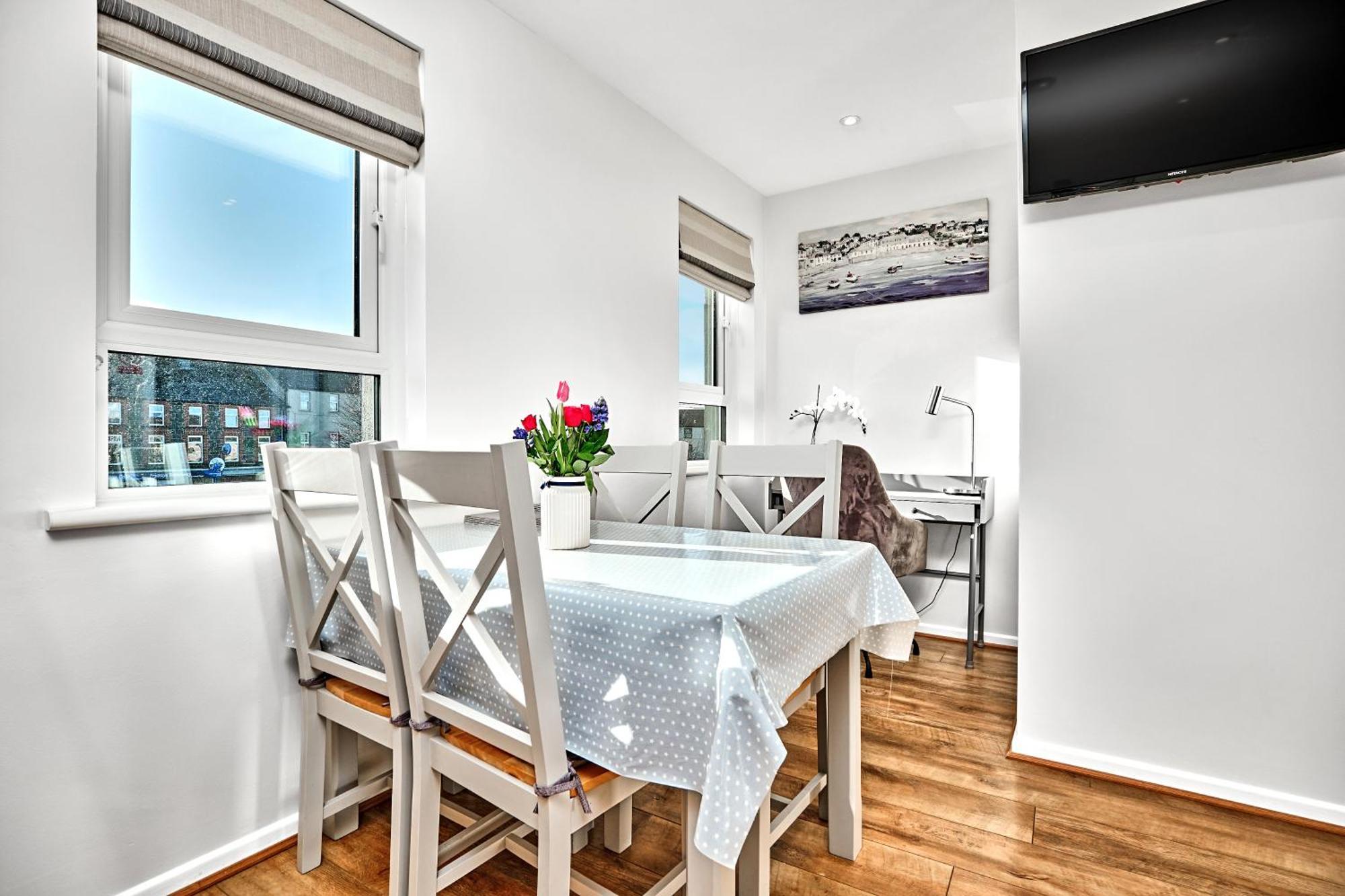 Portglenone Apartments Ngoại thất bức ảnh